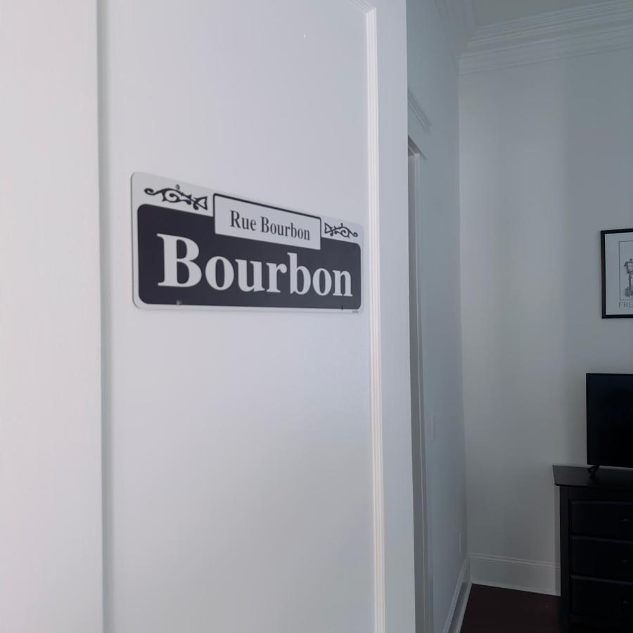 The Historic Bourbon Suit Walk To French Quarter New Orleans Ngoại thất bức ảnh